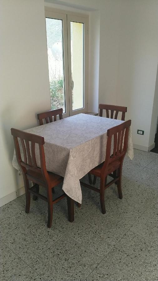 Lake Retreat - Maiella Apartment - Beautiful Lake And Mountain Views Casoli  외부 사진