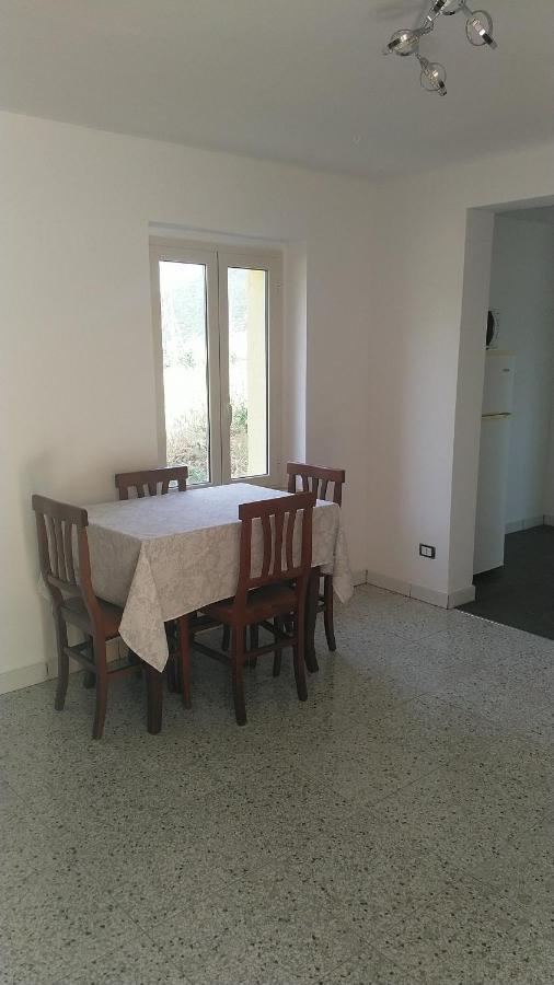 Lake Retreat - Maiella Apartment - Beautiful Lake And Mountain Views Casoli  외부 사진